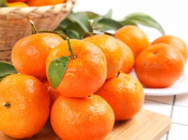 又到了狂炫砂糖橘季节的说说 开炫砂糖橘的文案大全