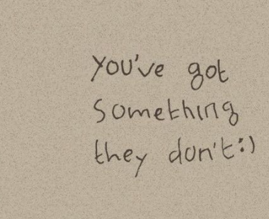 最近很火的我怎么敢恋爱系列文案 很火我不配跟你谈恋爱的搞笑语录