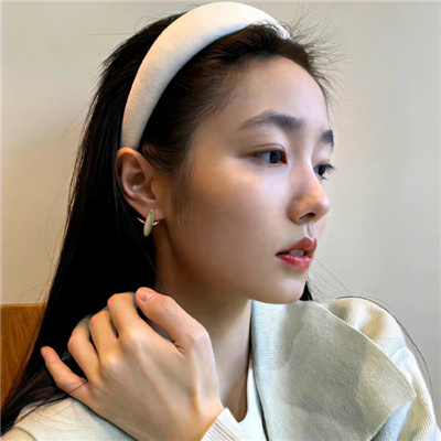 第一眼就爱上的女头2023 来丰富一下好看的微信女头