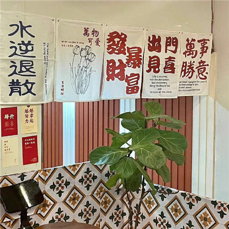 瞬间心动的朋友圈背景图 在暮色里寄存了一万次心动