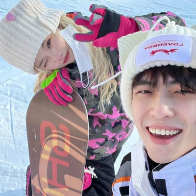 2023开心的情头一人一半 很幸福的情头真人合集