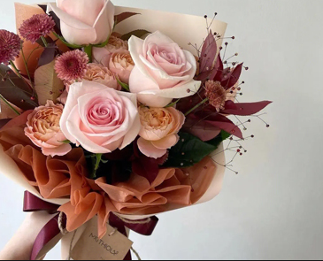 给自己买花陪自己长大的文案 自己送自己花的文案不让自己羡慕任何人 给自己买花陪自己长大的文案 自己送自己花的文案不让自己羡慕任何人