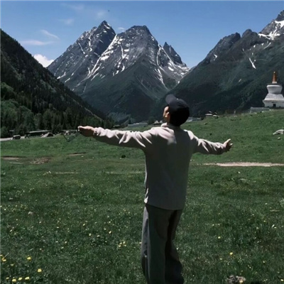 氛围感男头ins风模糊真人 愿世间所有美好都恰逢其时