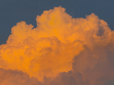 看热闹不嫌事大的说说  喜欢凑热闹的说说