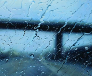 下班下雨被淋湿一身的说说 下班被雨淋湿很狼狈的句子 下班下雨被淋湿一身的说说 下班被雨淋湿很狼狈的句子