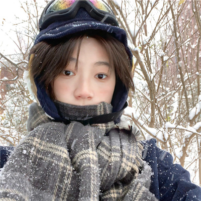 热门惊艳系列的女头无水印 魅力满满吸引人的情头