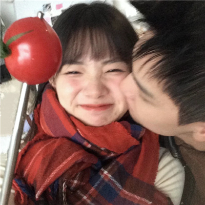 必不能错过的深情且甜的情头 满眼都是对方的宠溺情头