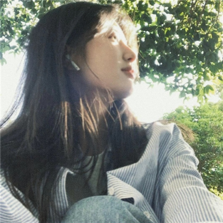 2024古早感朦胧清新女生配图合集 你且迷这风浪永远十八赶朝暮