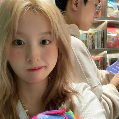 甜到心坎里的情头一人一张 没时间为情所困因为每天都好困