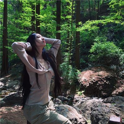 魅力四射的女头真人很出众 独一无二的女头高级出众