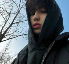 2024比较洒脱的签名 清醒的霸气签名短句